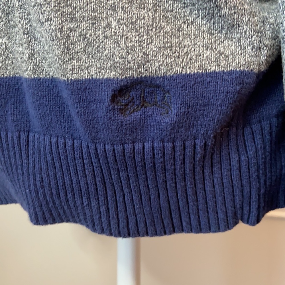 American Rag Men’s Blue and Gray Striped Sweater - Picture 3 of 5